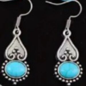 *FREE GIFT GIVEAWAY* NEW Dangle Heart Shaped metal Earrings, Faux Turquoise